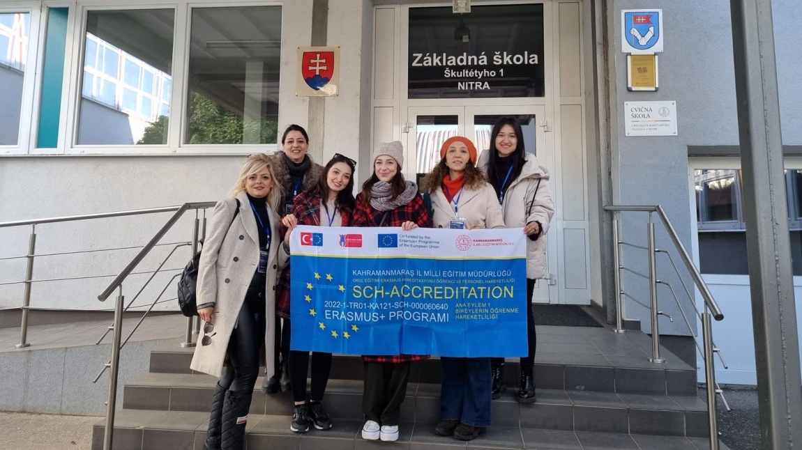 Öğretmenlerimiz Erasmus Projesi kapsamında Slovakya'da...